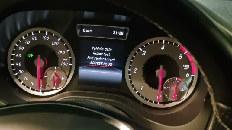Contattaci: +39 02 20011 229 per Assistenza Immediata